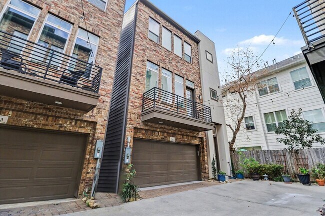Foto del edificio - 715 Hartman St