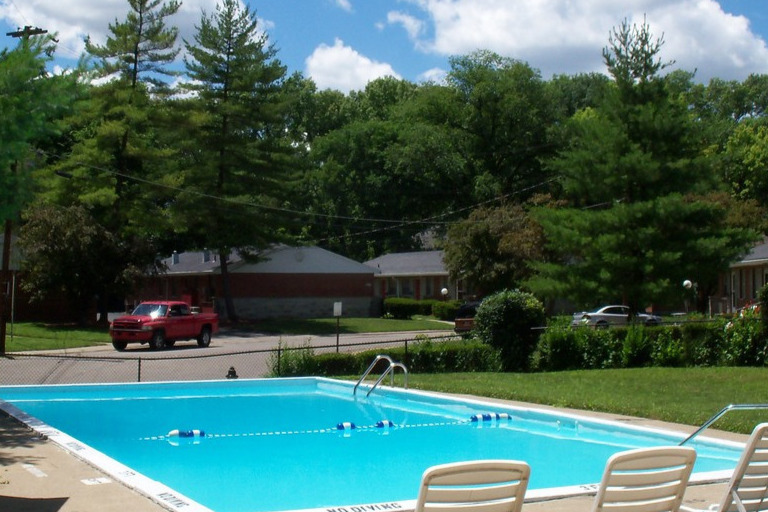 Leesburg Apartments HydePark/Oakley - 4000 Leesburg Ln Cincinnati, OH |  