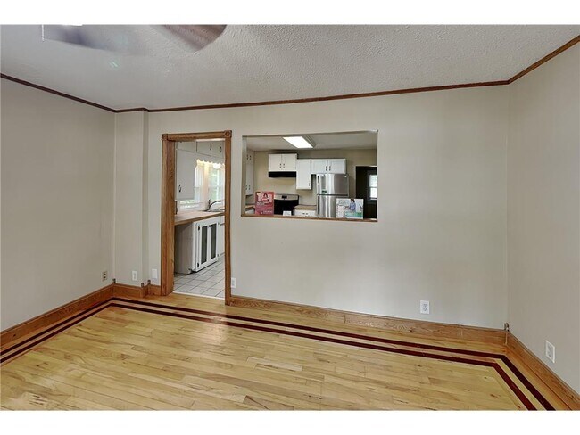 Foto del edificio - 14220 Crosstown Blvd NW