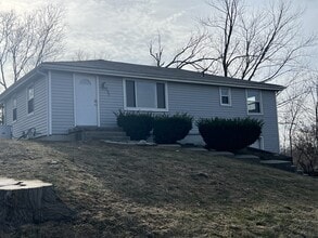 Building Photo - 505 Arehart Ln