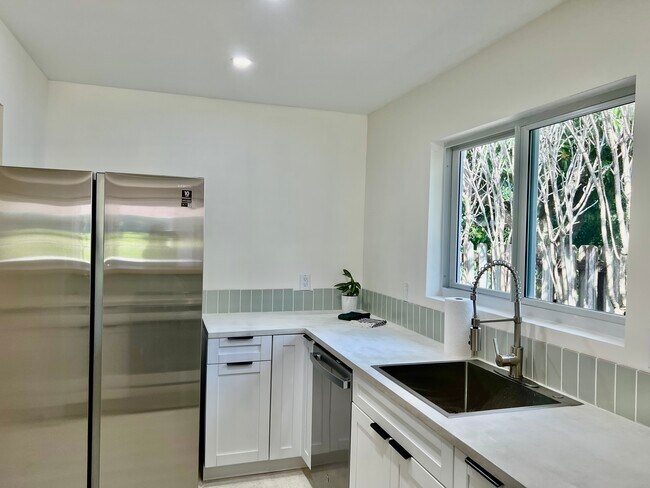 Building Photo - 1623 Johnson St