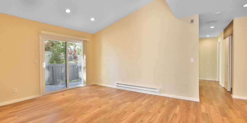 Primary Photo - 847 Woodside Way #216
