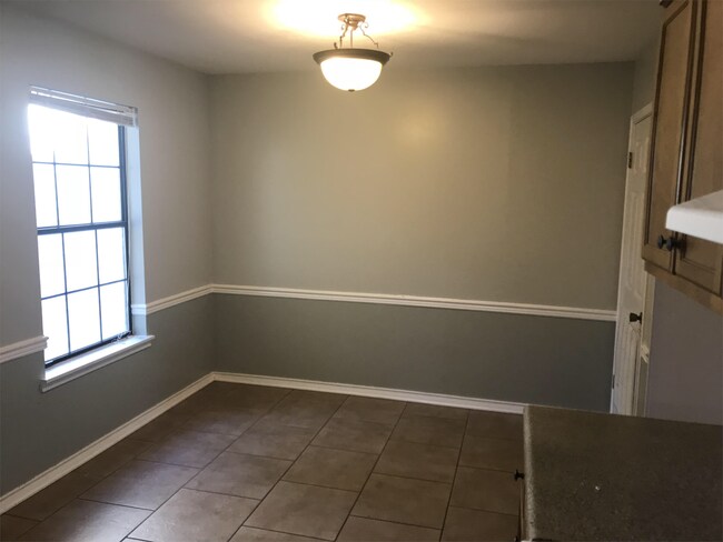 Foto del edificio - 113 Westchase Dr