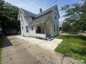 Building Photo - 3524 W 52nd St