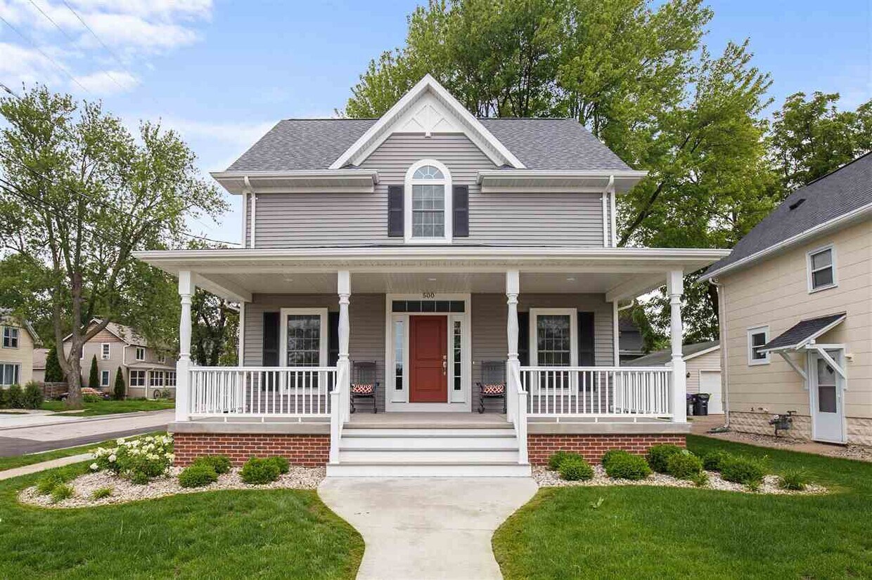 500 Lincoln St, Neenah, WI 54956 House Rental in Neenah, WI