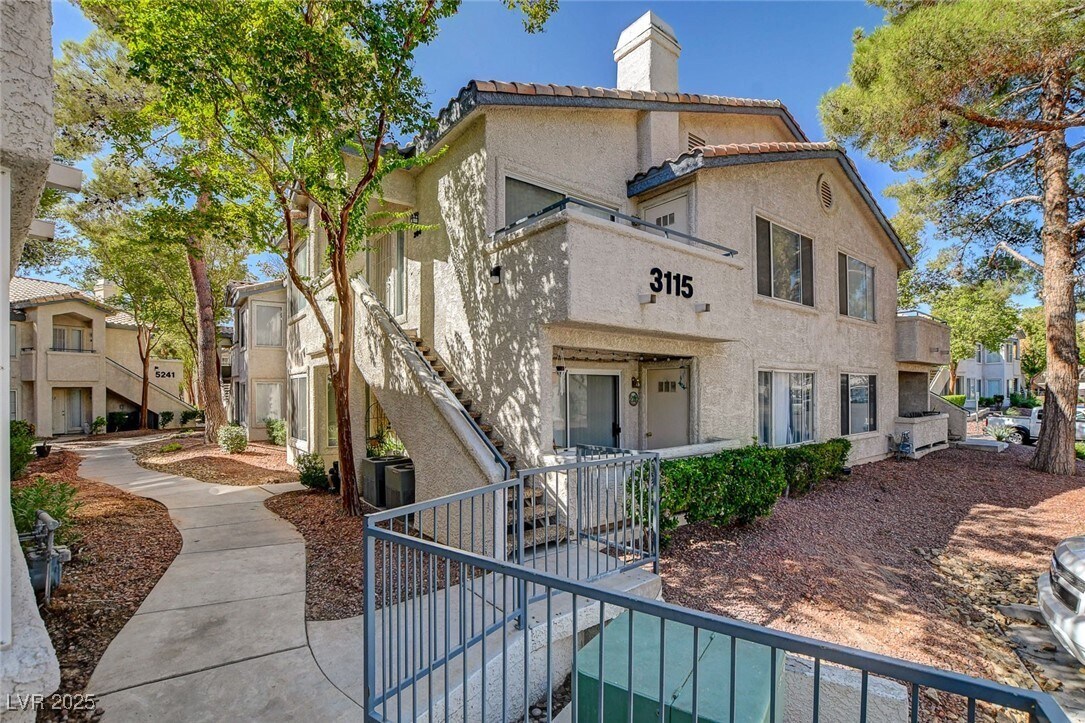 Primary Photo - 3115 Casey Dr