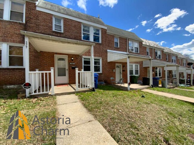 Foto del edificio - 3 Bedroom Home with Den and Fenced Yard in Quiet Neighborhood