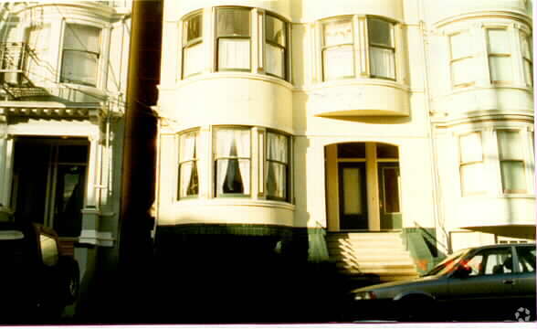 Building Photo - 121-125 Steiner St