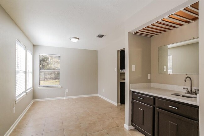 Building Photo - 5026 Creek Shadows Dr