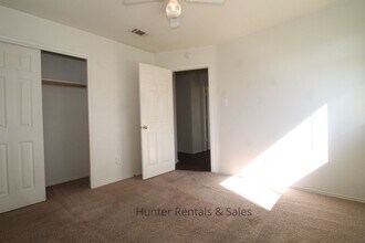Building Photo - 1516 Grey Fox Trail