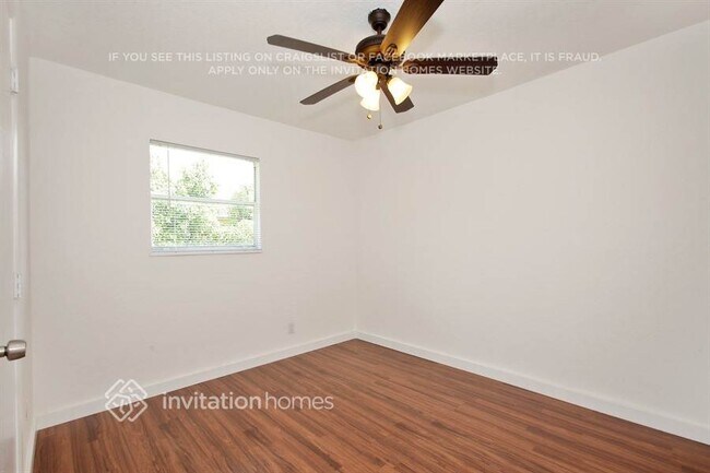 Foto del edificio - 8171 SW 7th St