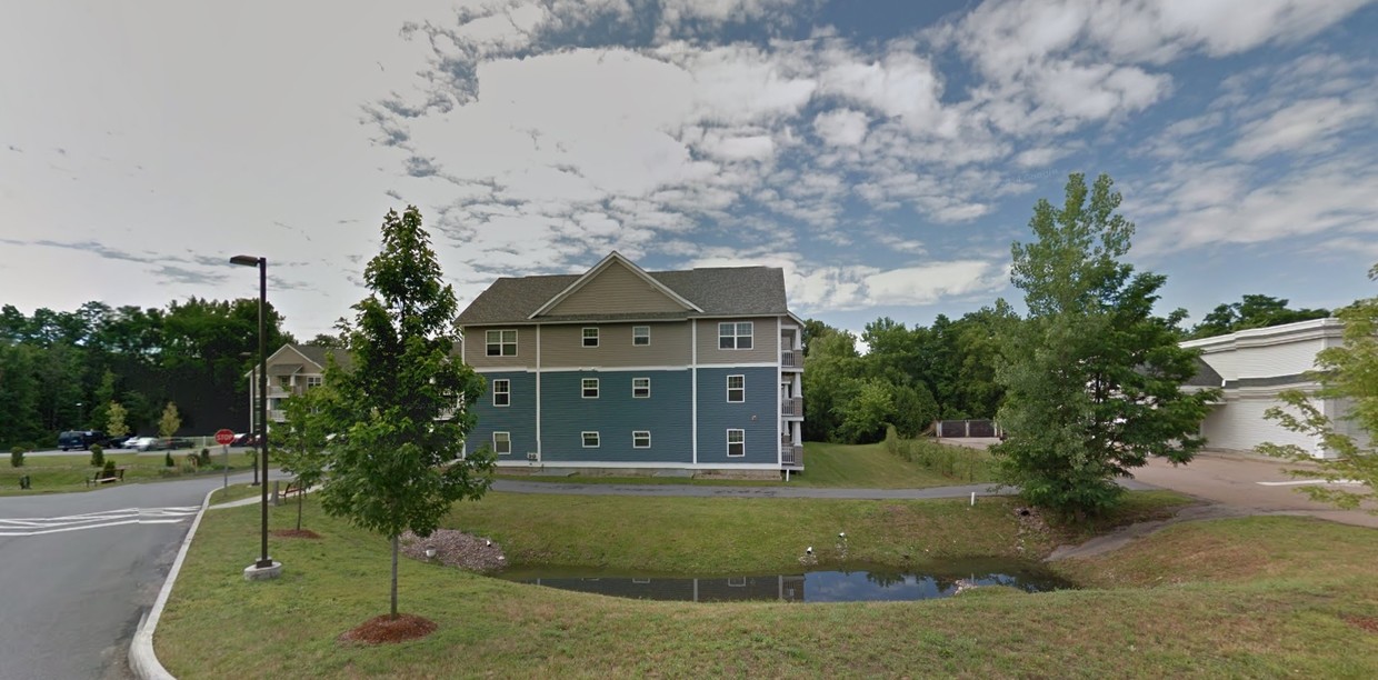 Primary Photo - Pinecrest at Essex (Senior Living Community)