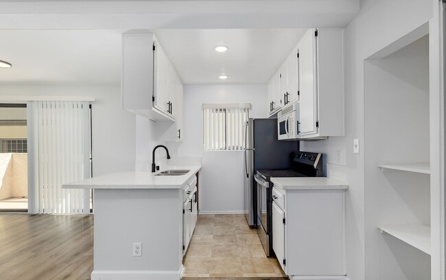 Interior Photo - 132 Clark Dr