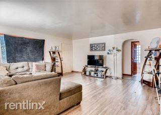 Foto del edificio - 2 br, 1 bath Duplex - 10204 Montana Rd Unit A