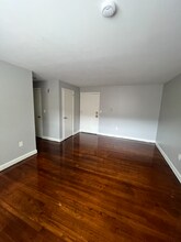 Building Photo - 417 Zion St