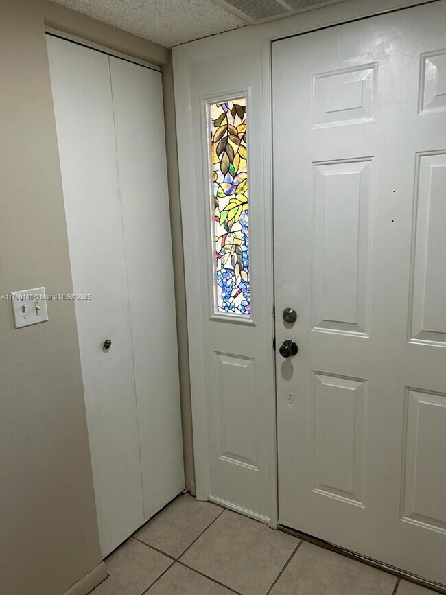 Foto del edificio - 2277 SE 27th Dr