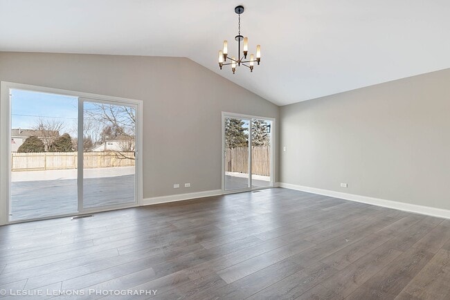 Foto del edificio - 2970 Middlebury Ct W