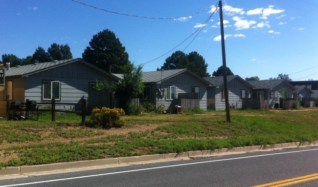 Primary Photo - Moreno Manor