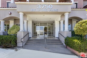 Building Photo - 3750 Santa Rosalia Dr