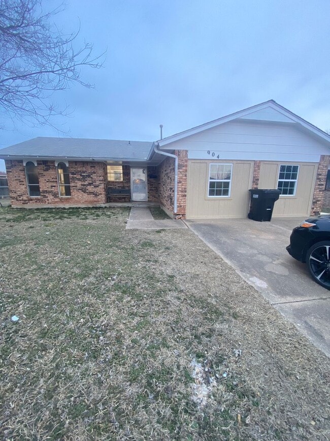 Cute 4 Bedroom Home - Cute 4 Bedroom Home