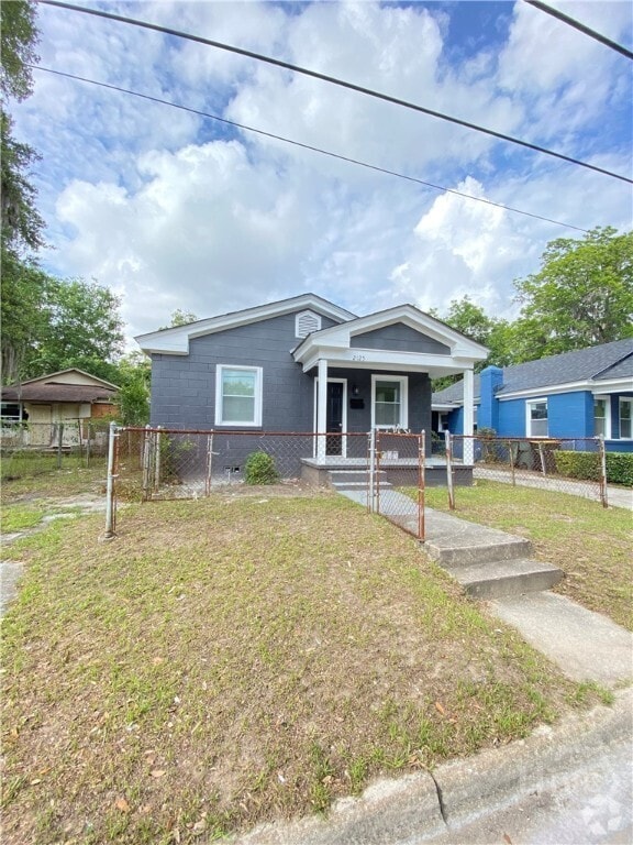 Building Photo - 2125 Alaska St