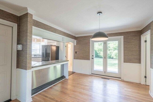 Foto del edificio - Stunning 3 Bed 2 Bath In Great Area