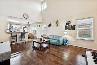 Building Photo - 3400 Ortman Dr