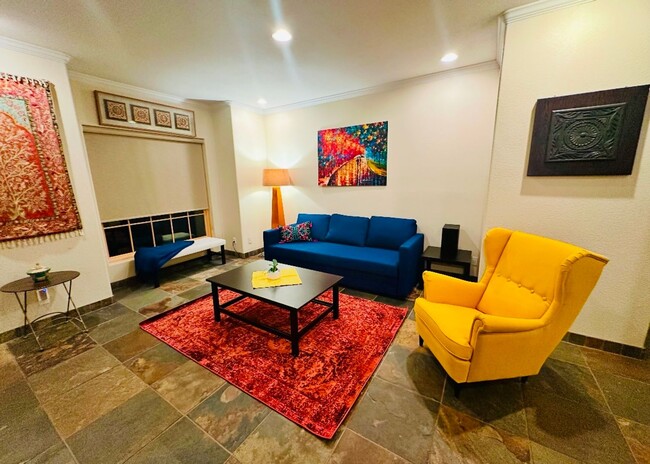 Foto del edificio - Furnished Home in Central Davis - Short/Lo...