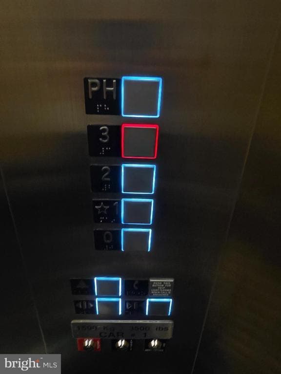 Building Photo - 1101 Fern St NW