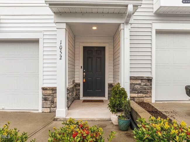 Foto del edificio - 1052 Shoreside Dr