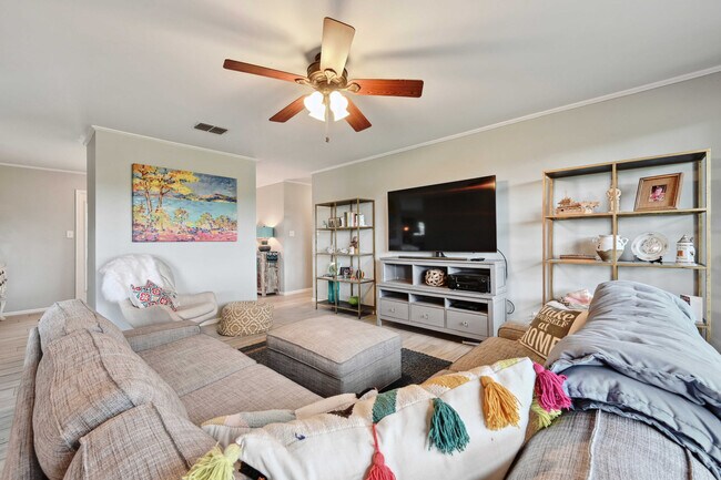 Building Photo - 9209 Rock Way Dr