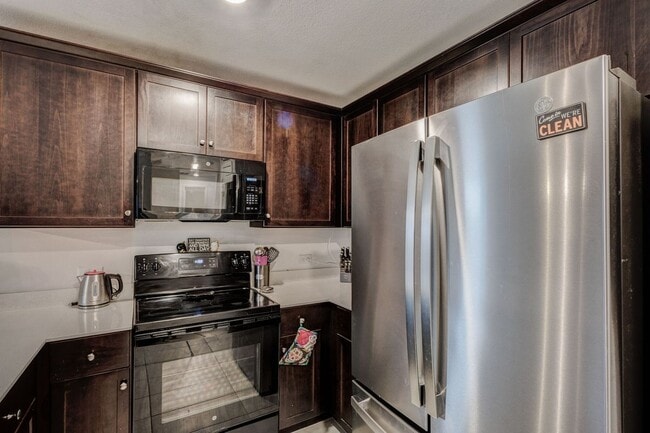 Building Photo - 5504 Rockrose Ln