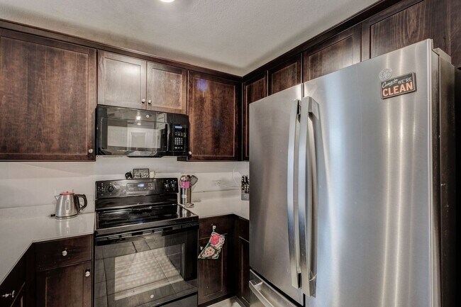 Foto del edificio - 5504 Rockrose Ln