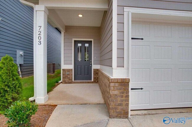 Foto del edificio - 7203 Chatfield Wy