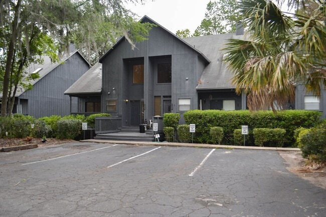 Spacious 2BR/2BA + Loft Near UF – Multiple... - Spacious 2BR/2BA + Loft Near UF – Multiple...