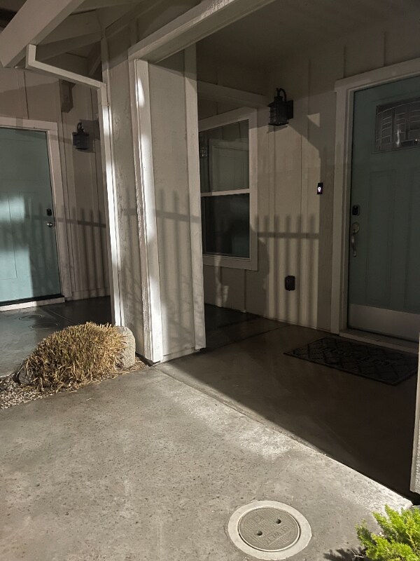 Building Photo - 3318 Truckee Way