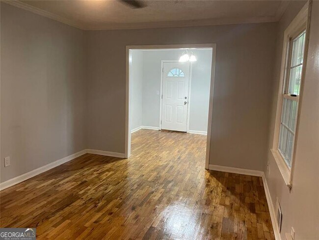 Building Photo - 129 Cecelia Cir