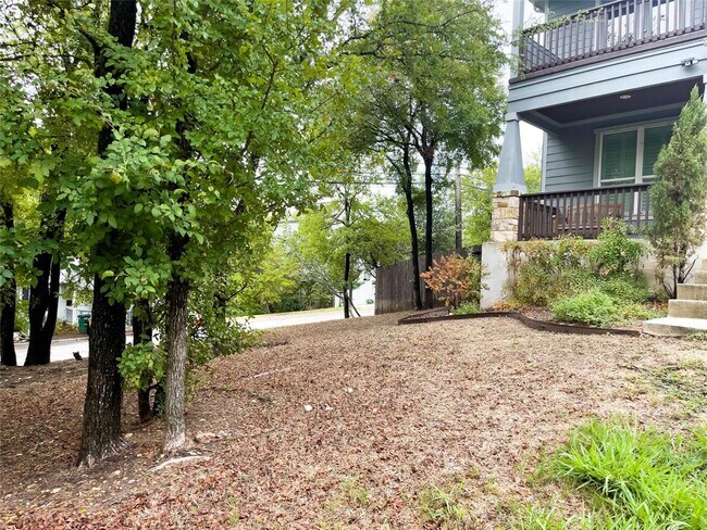 Foto del edificio - 1511 Inglewood St