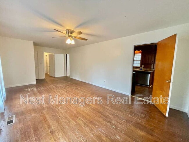 Foto del edificio - 3524 Scottywood Dr