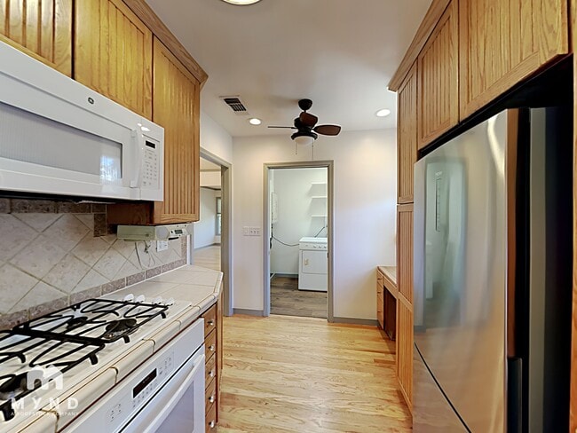 Building Photo - 524 Dudley Way