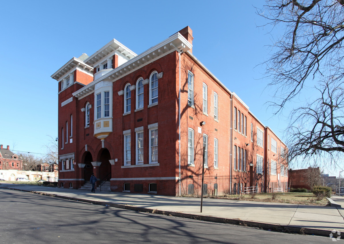 Building Photo - The Rosedale Apartments