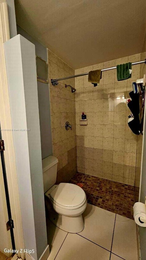Foto del edificio - 1128 Park Ln