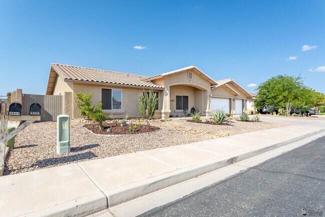 Foto del edificio - 6088 E 40th Ln