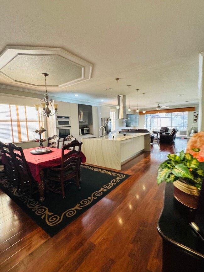 Building Photo - 11745 Via Lucerna Cir