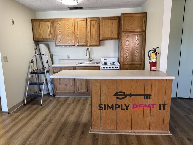 Foto del edificio - Renovated 2 bedroom, Story City
