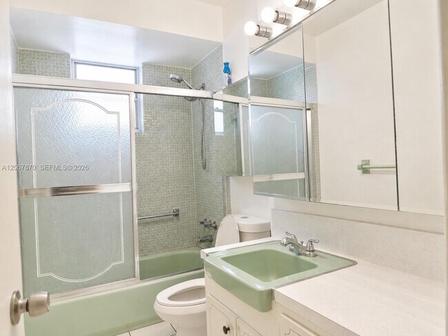 Foto del edificio - 20200 NE 29th Ct