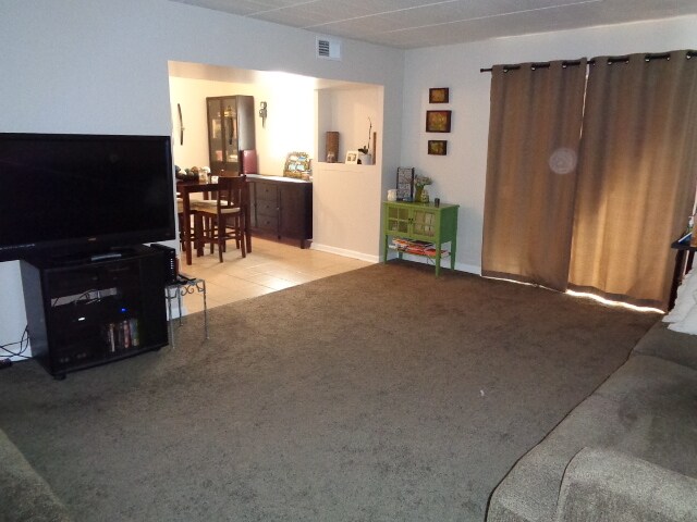 Living Room - 114 W Prospect Ave