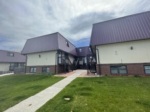 Building Photo - 776 Moccasin Trail