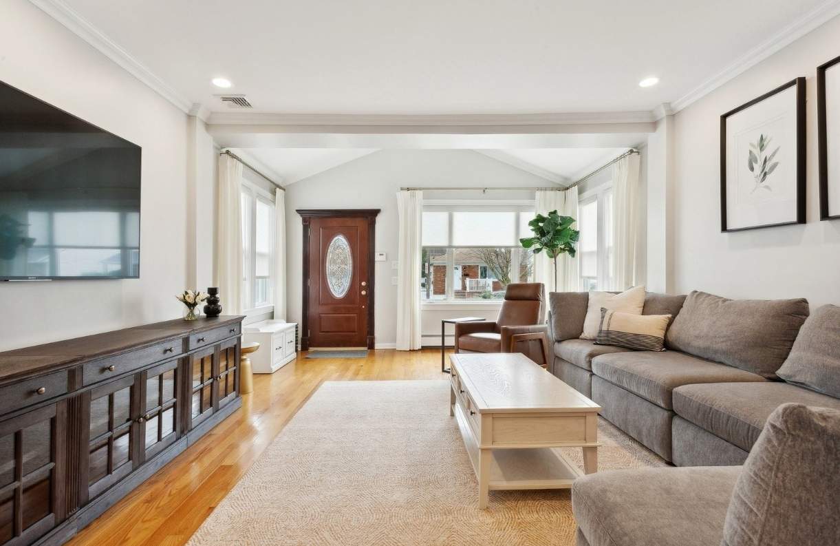 Foto principal - 210 Beebe Rd