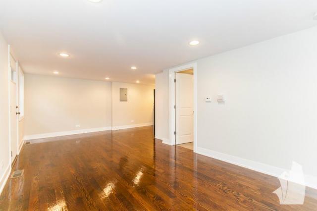 Building Photo - 1 bedroom in Chicago IL 60614